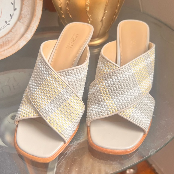 Michael Kors guideon sandals - Picture 1 of 5